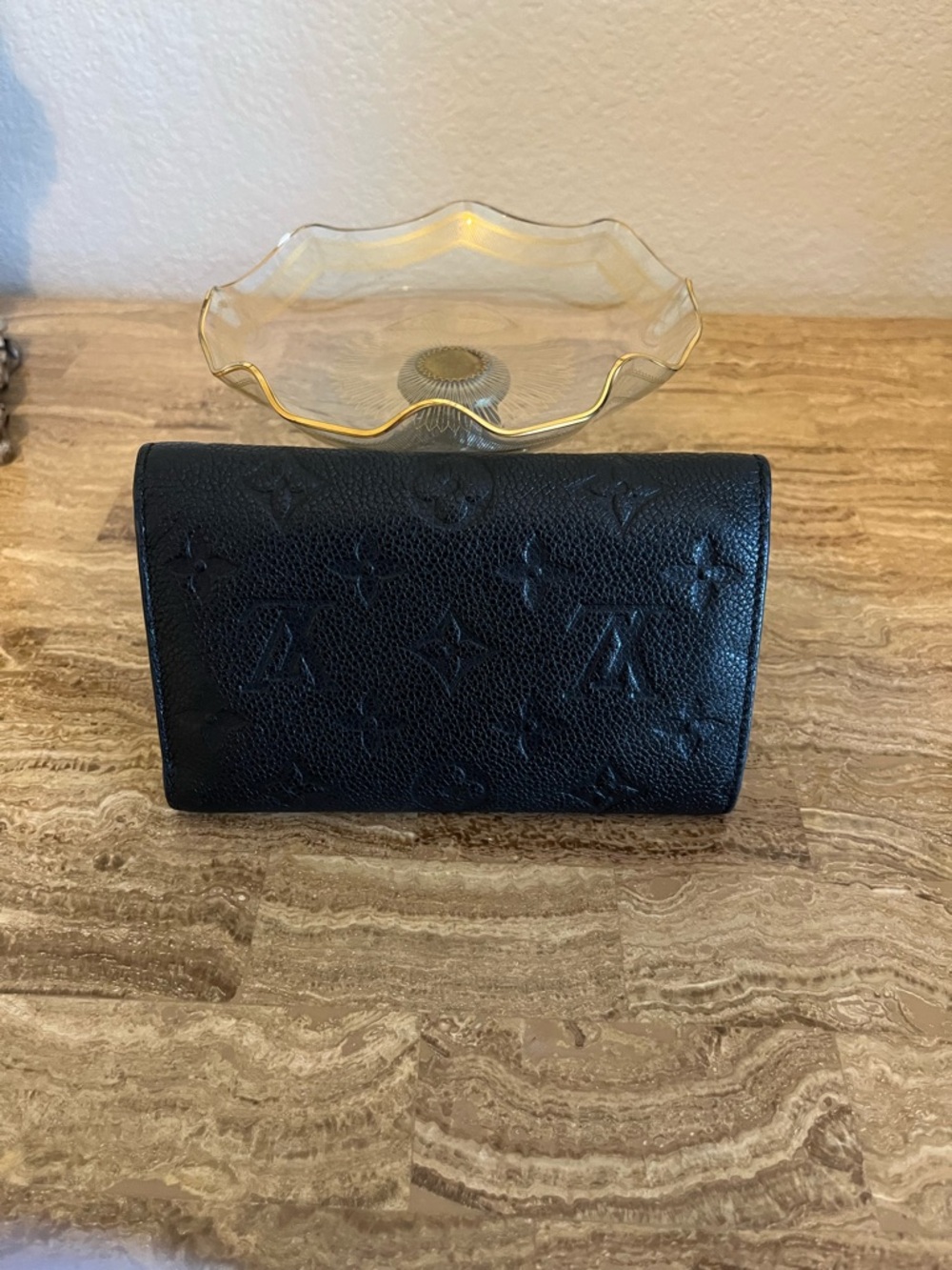 Louis Vuitton Empriente Leather Wallet - Picture 3 of 15